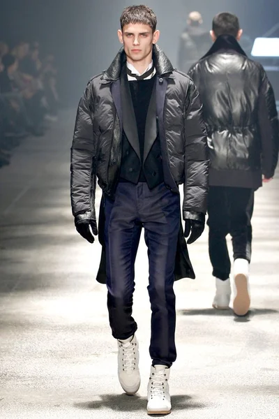 Look 43